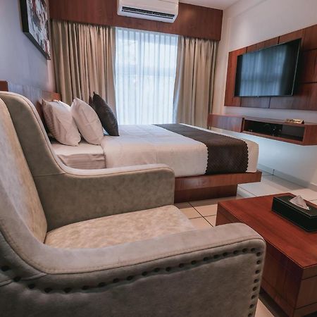 Fortview Suites Kāsaragod Esterno foto