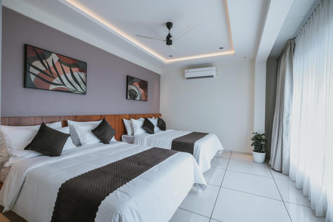 Fortview Suites Kāsaragod Esterno foto