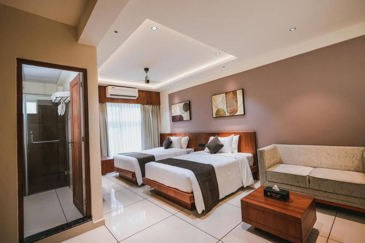 Fortview Suites Kāsaragod Esterno foto