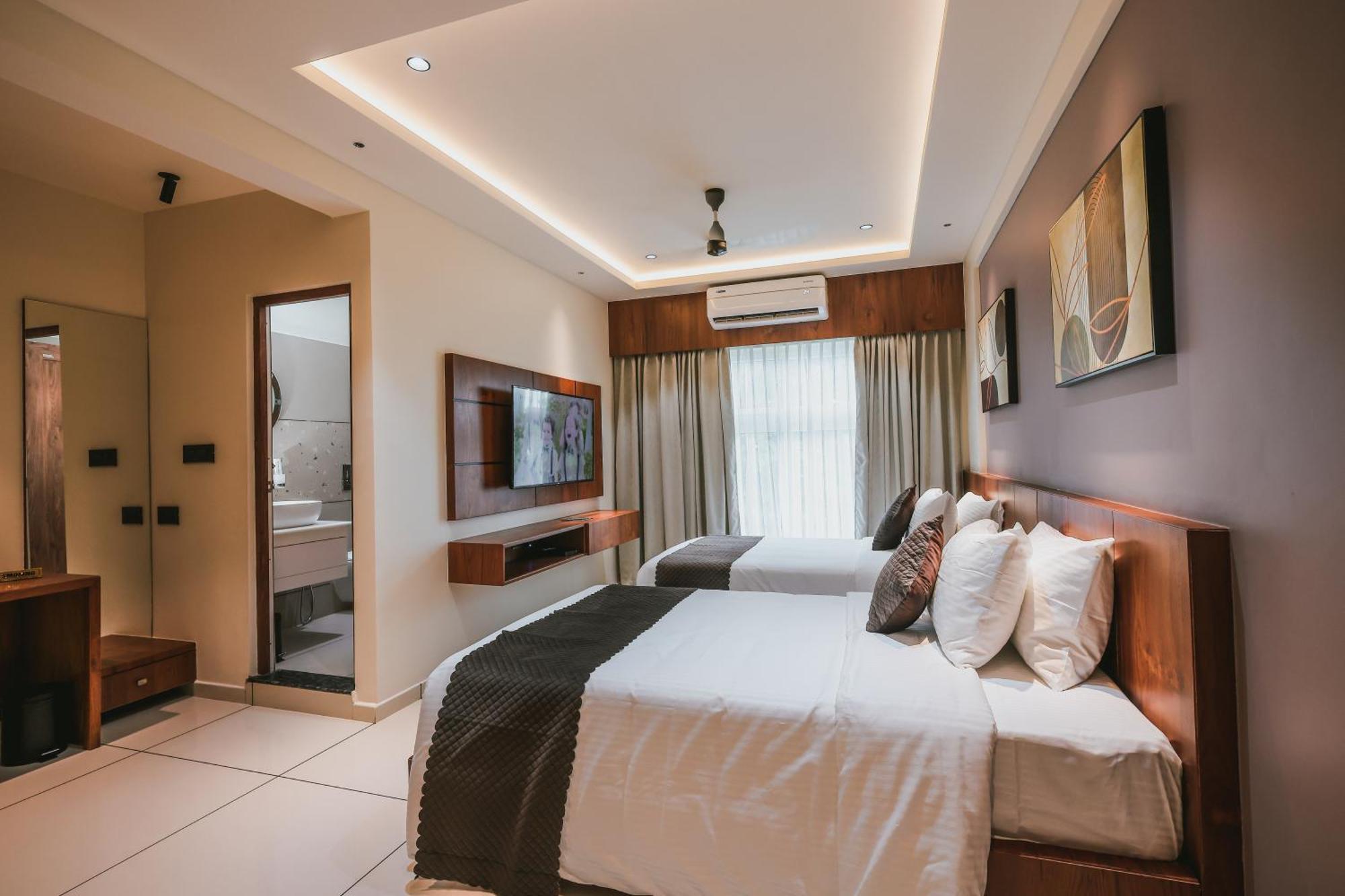 Fortview Suites Kāsaragod Esterno foto